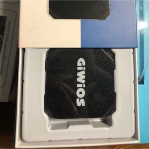 Wireless CarPlay adapter